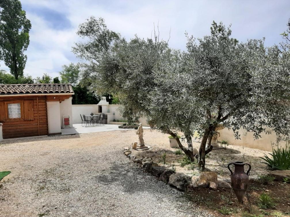 Chalet Au Pied Du Mont Ventoux Mormoiron Dış mekan fotoğraf